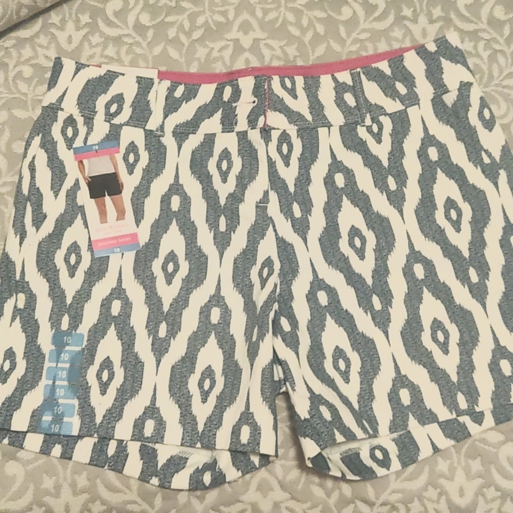 Isaac Mizrahi New York - Size 10 - Dotty Print